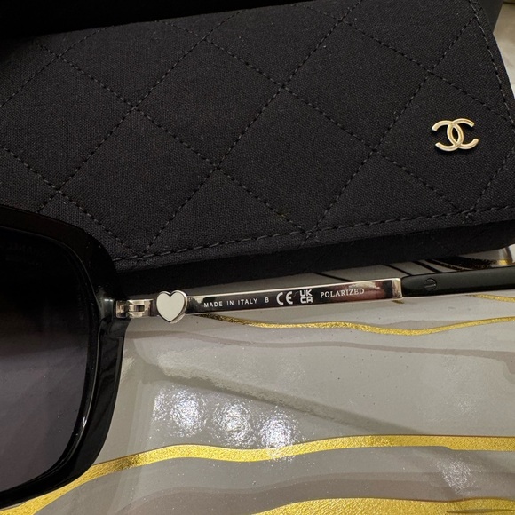 CHANEL Black Oversized Sunglasses Classic Design. Polarized 🖤🤍🖤🤍🖤🤍 - Picture 9 of 9